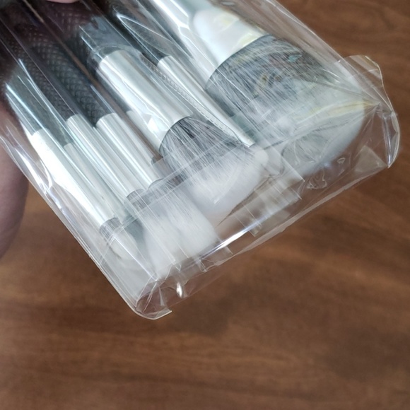 BNWT Moda Studio 8pc pro glam set - Picture 5 of 8